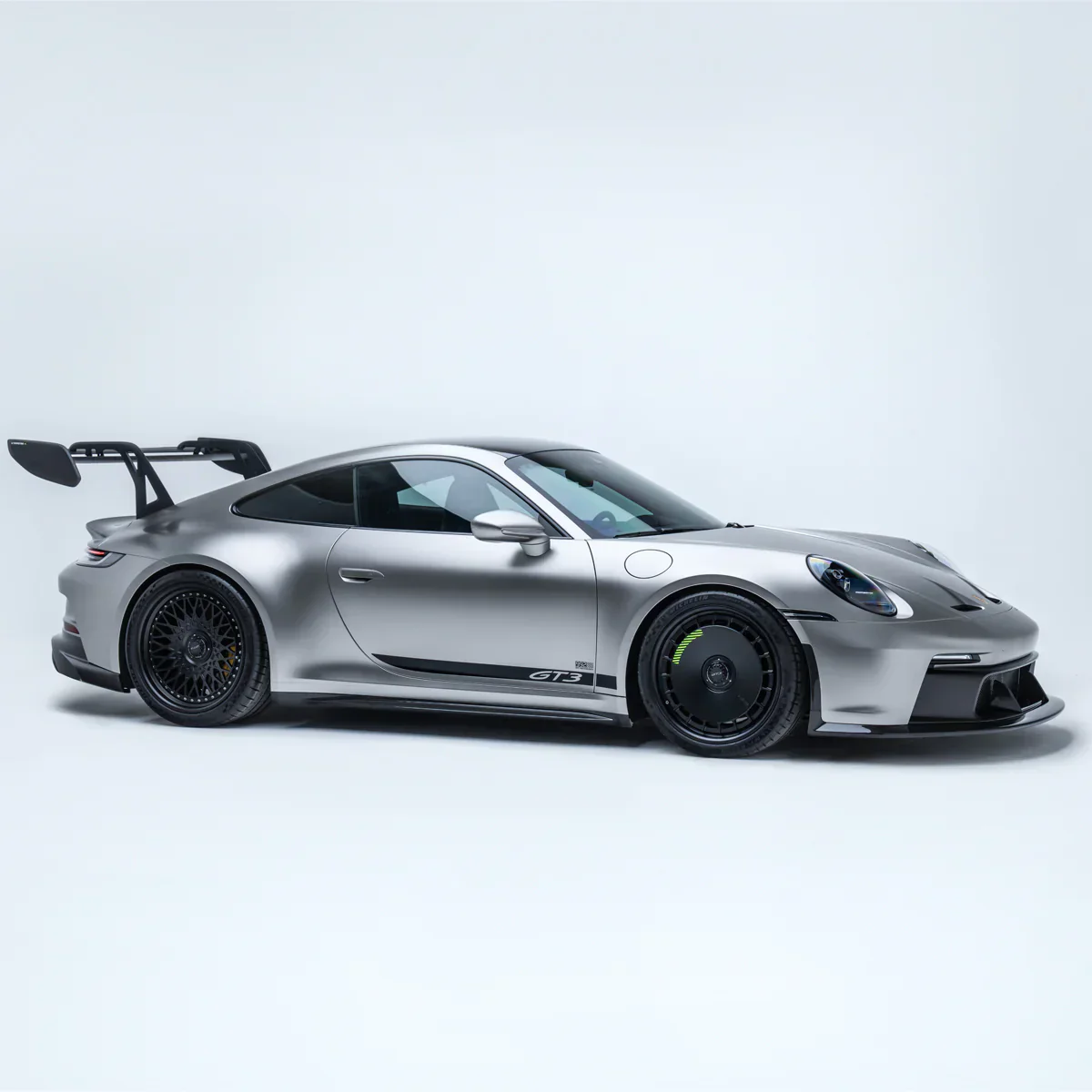 PORSCHE 992.1 GT3 PREPREG LOWER FRONT SPLITTER - Image 5